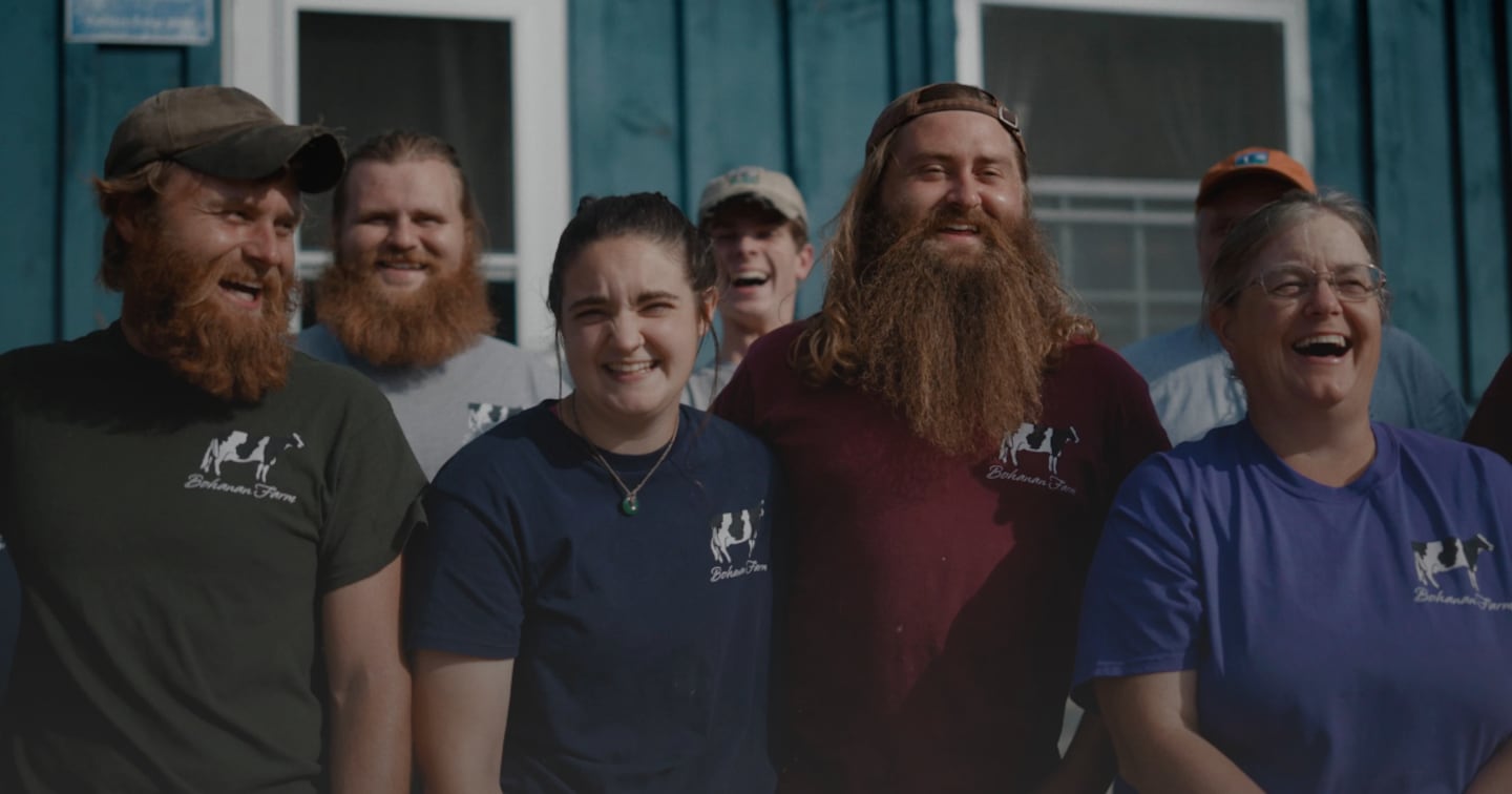 From left, Si Robertson, Bram Robertson, Maggie Regan, Nate Robertson, and Heather Bohanan Robertson.