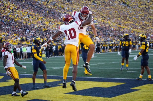 Southern California wide receiver Duce Robinson (2)***Southern California cornerback Jaylin...