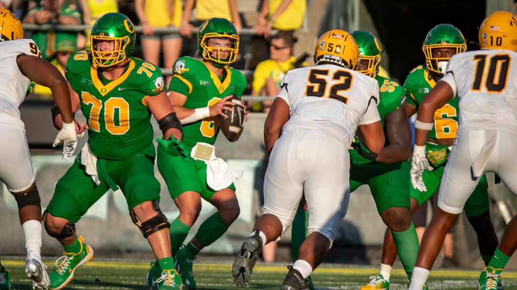 Oregon Ducks quarterback Dillon Gabriel looks to pass as the Oregon Ducks host the Idaho Vandals