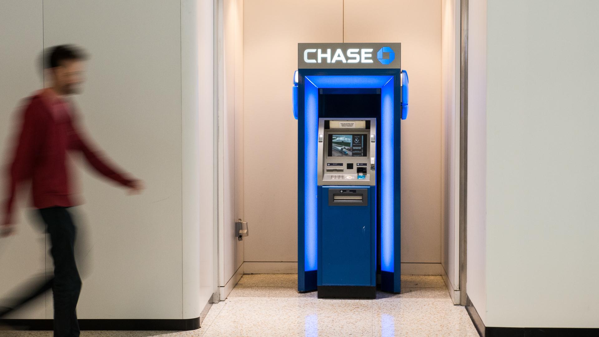 - Digging ⁣into the Chase ATM glitch: ​Uncovering the truth behind the viral incident