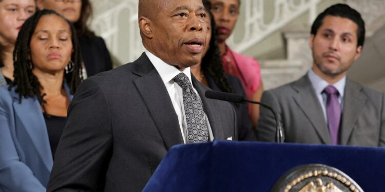 New York City Mayor Eric Adams vows to fight charges in criminal indictment – USA TODAY