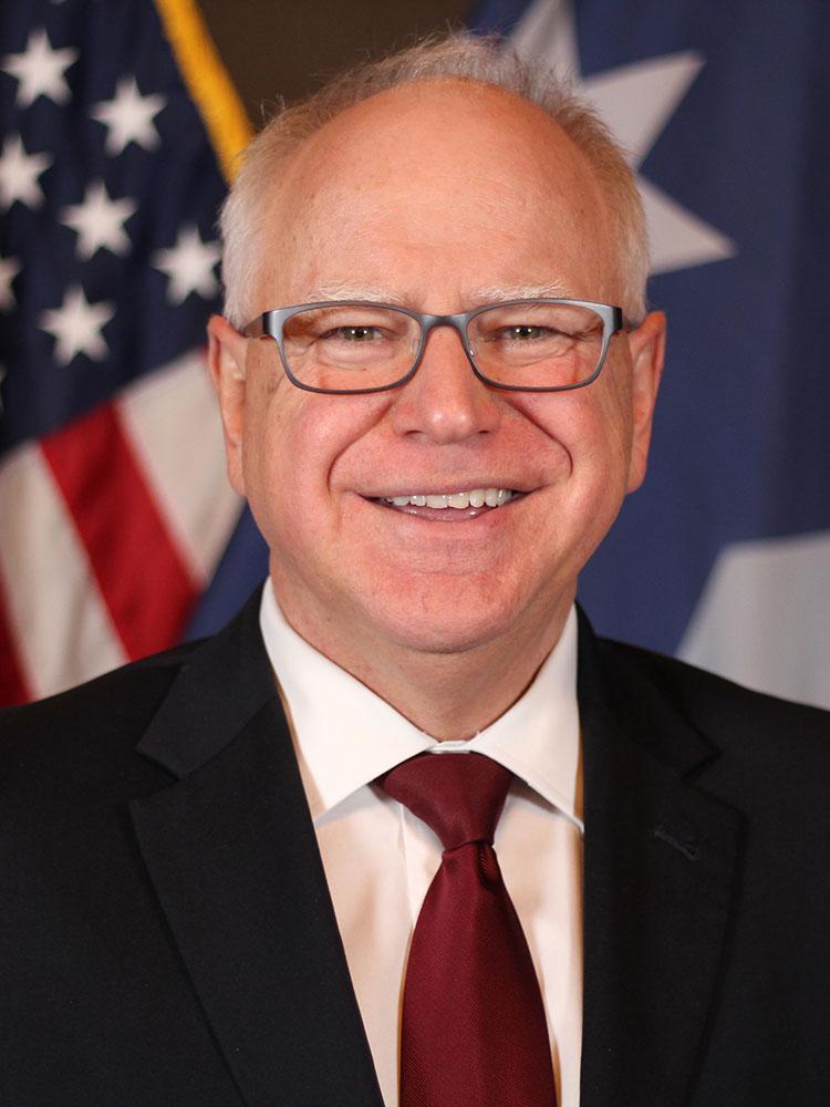 Solutions proposed by Tim ⁤Walz to address school shootings in the​ US