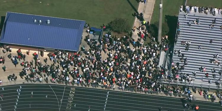 Apalachee High School in Winder, Georgia: 2 students and 2 teachers dead in high school shooting, 14-year-old Colt Gray in custody