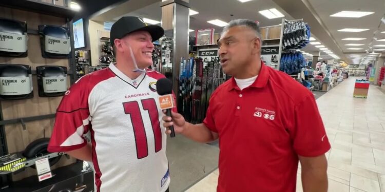 Arizona’s Family teamed up with the Cardinals and Scheel’s to surprise some fans and shoppers...