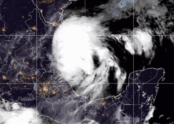 Animated gif of Tropical Storm Francine over the Gulf of Mexico