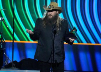 Chris Stapleton nominated for five CMA Awards, Entertainer of the Year