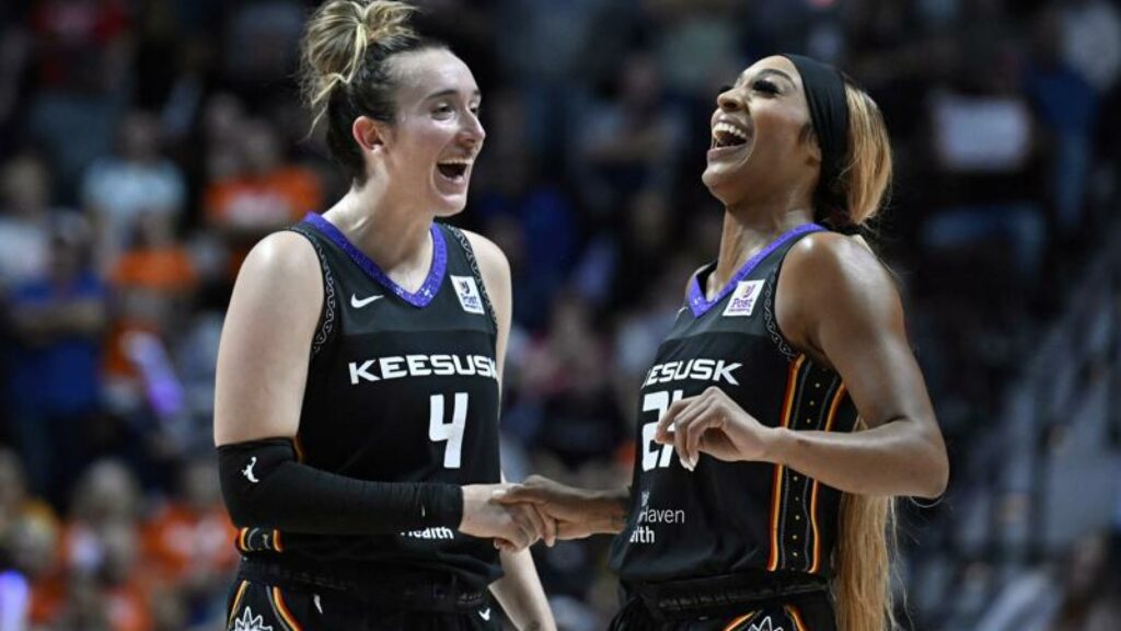 Connecticut Sun oust Fever, advance to semis