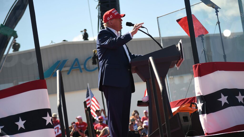 Donald Trump talks border security, economy at Wilmington, NC, rally