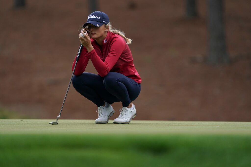 Gianna Clemente has dad as caddie at Kroger Queen City Championship