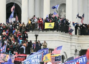 Hawaii Soldier Charged With Assaulting Police Officer With a Flagpole During Capitol Riot