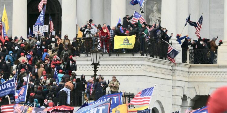 Hawaii Soldier Charged With Assaulting Police Officer With a Flagpole During Capitol Riot