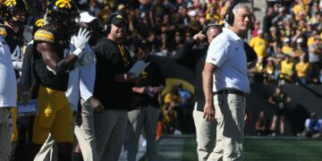 Iowa vs Troy football predictions, picks, odds in college Week 3