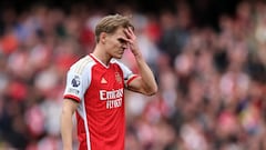 Martin Ødegaard, jugador del Arsenal, durante el partido ante el Aston Villa.