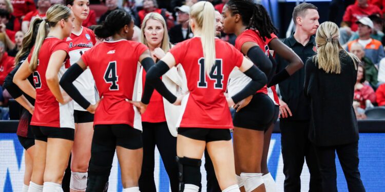 Louisville volleyball vs Kentucky channel today, time, TV info, stream