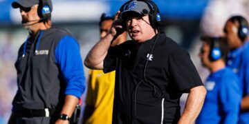 Mark Stoops' team almost shocks No. 1 Georgia