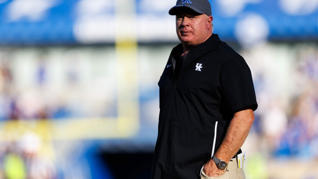 Mark Stoops' team stomped at home by South Carolina