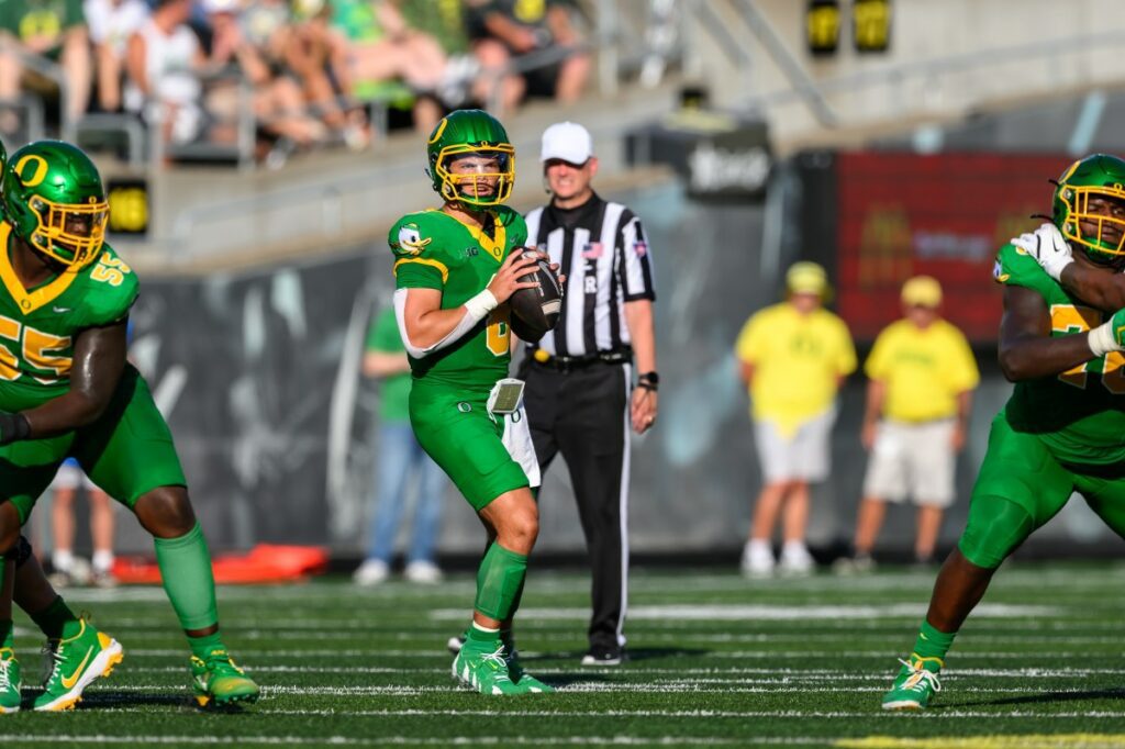 NCAA Football: Idaho at Oregon