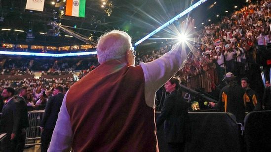 Narendra Modi US visit live updates: Prime Minister Narendra Modi greets the Indian diaspora at Nassau Coliseum arena, in New York on Sunday. (ANI Photo)