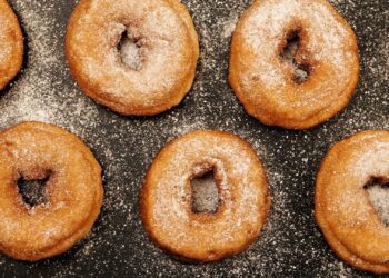 New Jersey's best apple cider donut, the Final Four