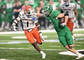 No. 10 North Dakota runs past Idaho State, 52-28 | The Mighty 790 KFGO