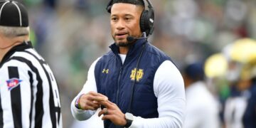 Notre Dame football takes a tumble in national polls