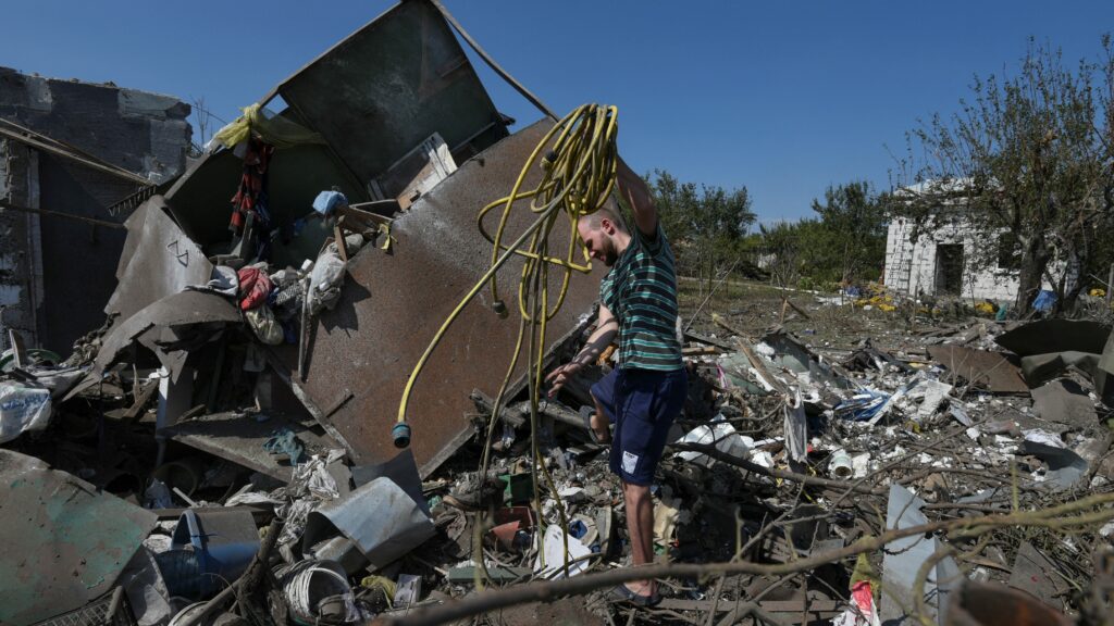 Sen. Cornyn bullish on US aid to Ukraine; not all Republicans agree