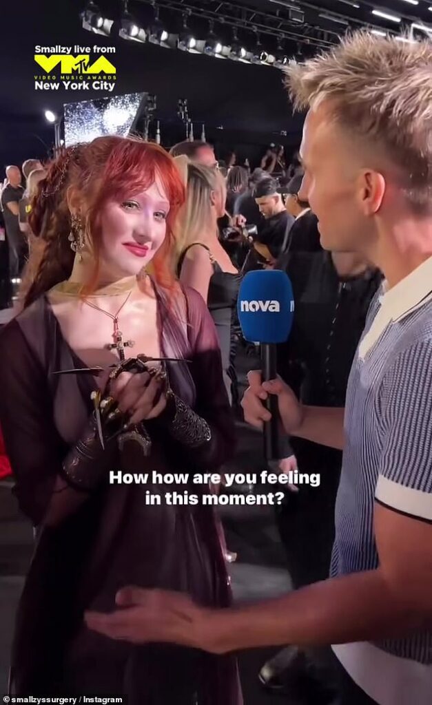 American pop star Chappell Roan has teased an upcoming Australian tour, at this week's MTV Video Music Awards. The 26-year-old singer was speaking to Nova presenter Kent 'Smallzy' Small at the event, when she revealed the exciting news. Both pictured