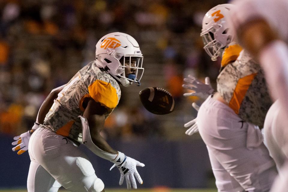 UTEP’s Jevon Jackson (4) passes the ball at the football game against Southern Utah on Saturday, Sept. 7, 2024, at the Sun Bowl Stadium in El Paso, Texas.