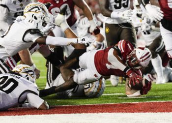 Wisconsin Badgers offense stat rankings entering Alabama game