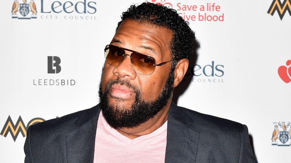 - Tragic Loss: ⁣Rapper Fatman⁣ Scoop Dies at 53 After Collapsing on⁤ Stage