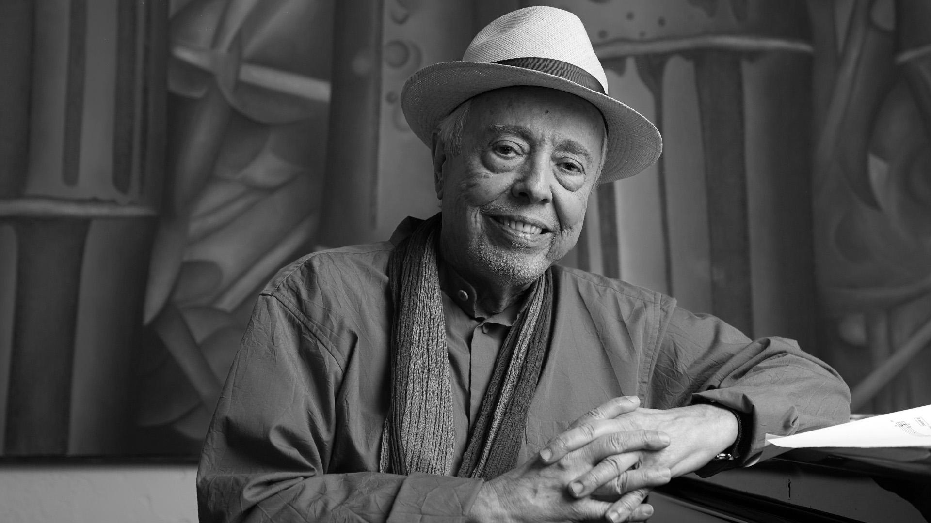 - ⁣The Legacy of Sérgio Mendes: A Pioneer of Bossa Nova Music